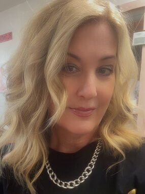 Meet your Posher, Melissia
